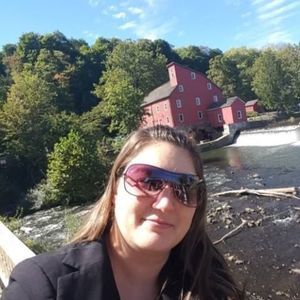 Meet your Posher, Annette