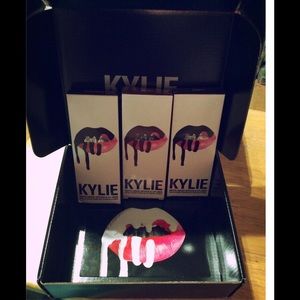 ❤️KOURT K DOLCE K & TRUE BROWN K❤️