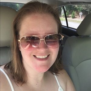 Meet your Posher, Stacey