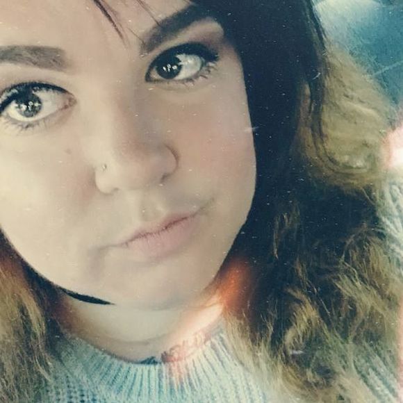 Meet your Posher, Kayla - Picture 1 of 1