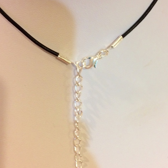 Silver and black leather choker - Picture 2 of 3