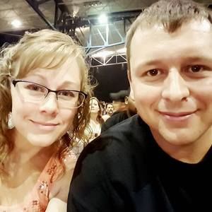 Meet your Posher, April