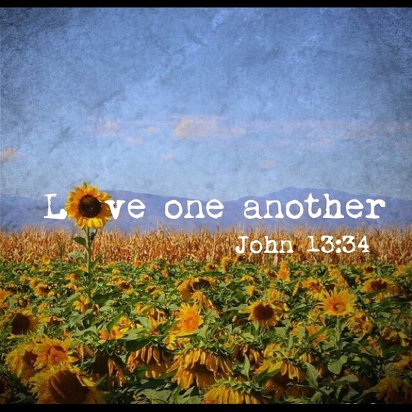 Meet your Posh Ambassador, Mandy!! - Picture 6 of 8