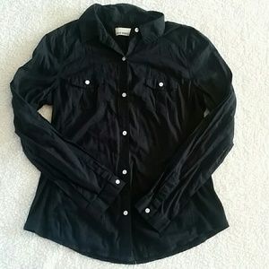Old Navy black button down