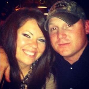 Meet your Posher, Ellisia