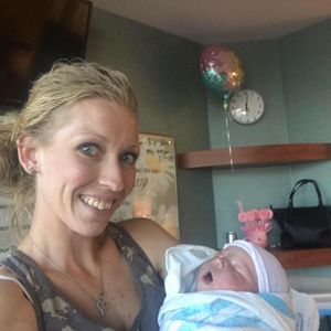 Meet your Posher, Elise