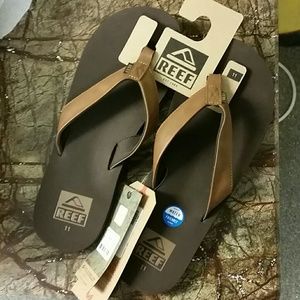 Sz11 - NWT Men's Reef flip flops "Twinpin"