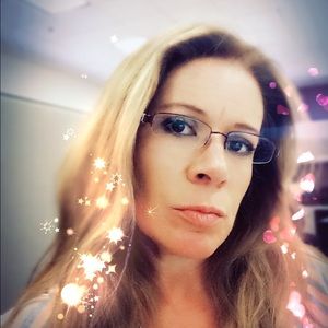 Meet your Posher, Renee