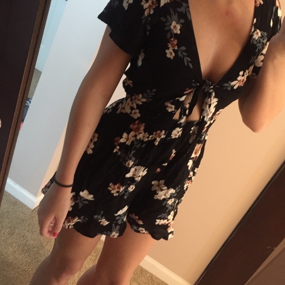 NWT American Eagle Romper