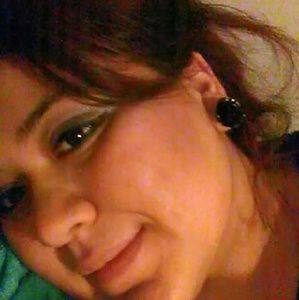 Meet your Posher, Yvette