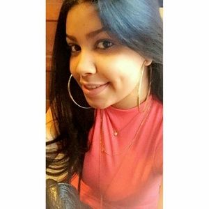 Meet your Posher, Paulina