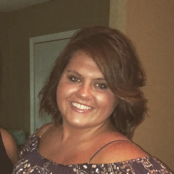 Meet your Posher, Jessica - Picture 1 of 1