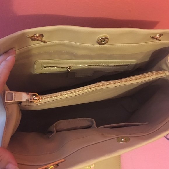 Tan bebe tote style - Picture 2 of 4