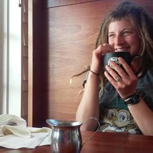 Meet your Posher, Corinne