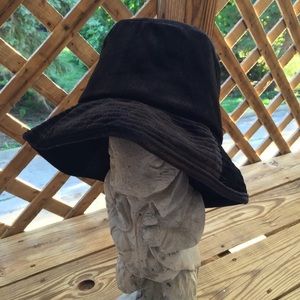 Witchy Black Velvet Bucket Hat