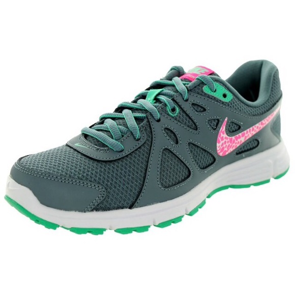 Nike revolution running shoes like new 9.5 - Picture 1 of 4