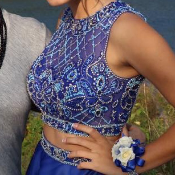 Homecoming/Prom Dress - Picture 3 of 3