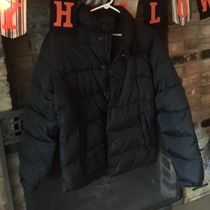 Gap men's black puffer coat!