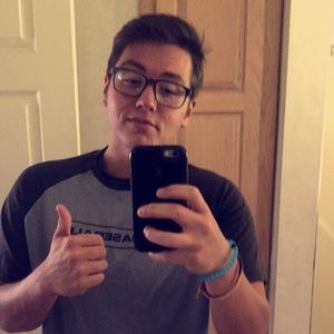 Meet your Posher, Mitchell