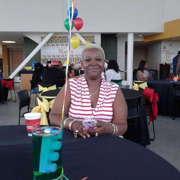 Meet your Posher, Larnetta - Picture 1 of 1