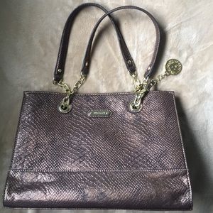 FINAL PRICE Anne Klein shoulder bag w/ gold detail