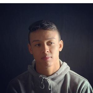 Meet your Posher, Devin