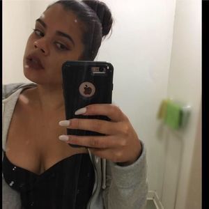 Meet your Posher, Ally