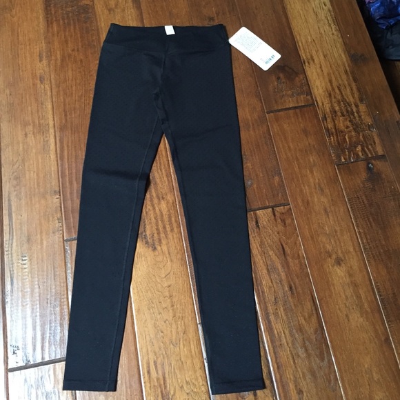 Brand new ivivva leggings