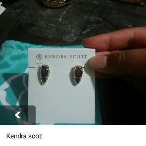 SOLD Kendra scott