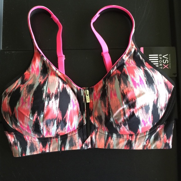 New Victoria's secret VSX sports bra NO UNDERWIRE
