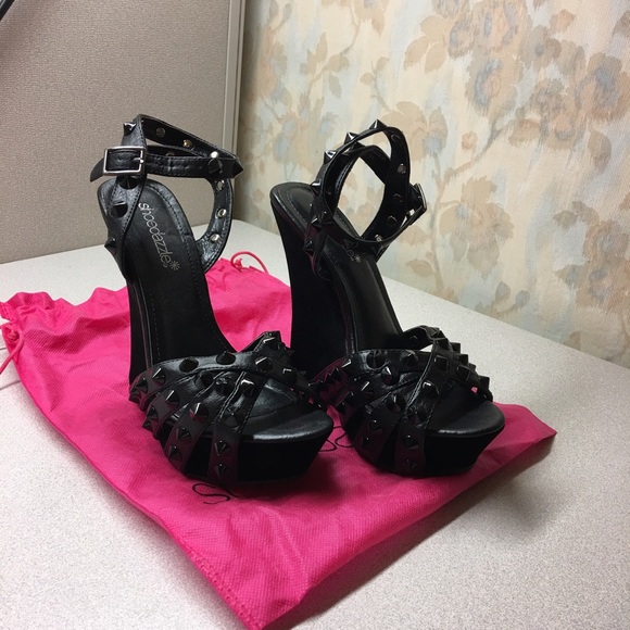 Shoe Dazzle Black Wedge Heels with Studs & Suede