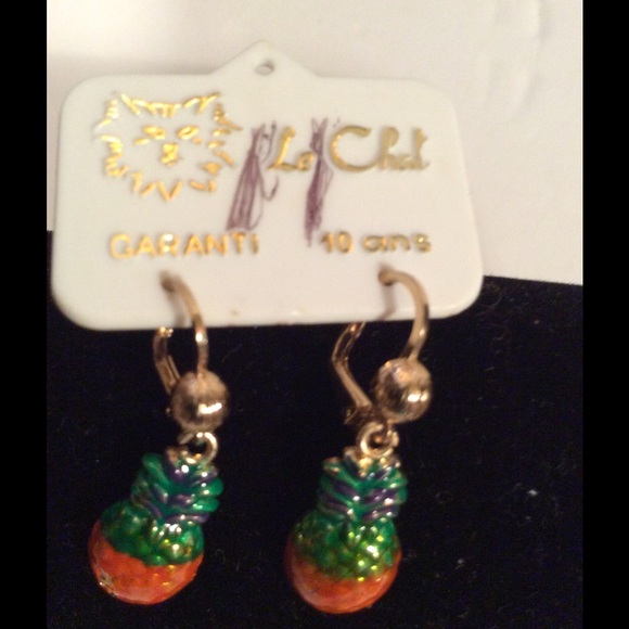 Beautiful dangling earrings . New. - Picture 2 of 4