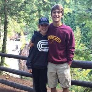 Meet your Posher, Elena