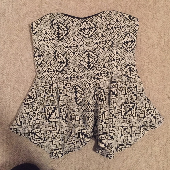 Strapless peplum top