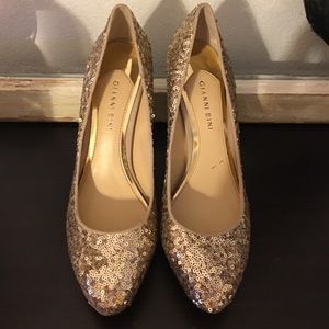 Gianni Bini gold sequin heels