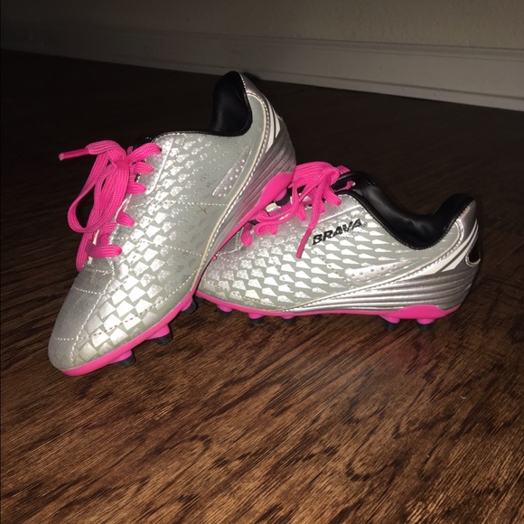 Brava Soccer Cleats