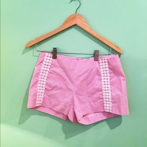 Pink and white Lilly Pulitzer seersucker shorts!