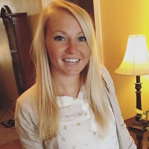 Meet your Posher, Haleigh - Picture 5 of 5