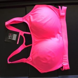 Victoria's secret VSX ULTIMATE sports bra NO WIRE