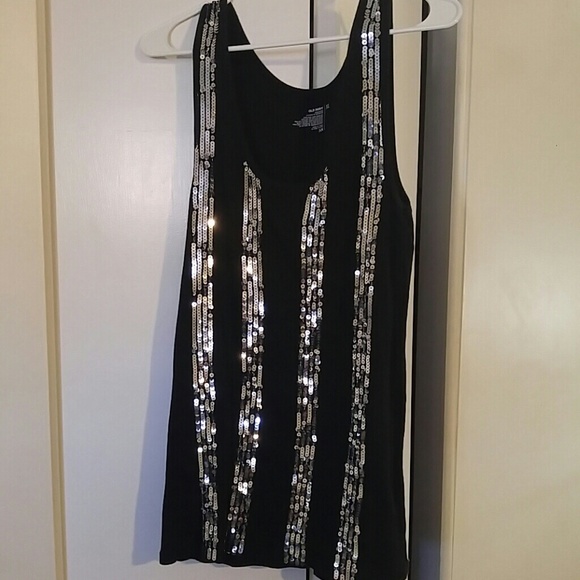 Sequin tank