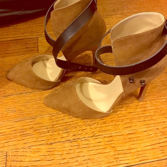 Sofia & Lee Strap heel - JustFab