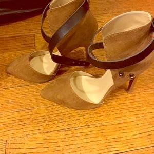 Sofia & Lee Strap heel - JustFab