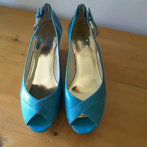 Micheal Kors Wedges Size 10