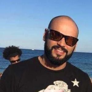 Meet your Posher, Leo