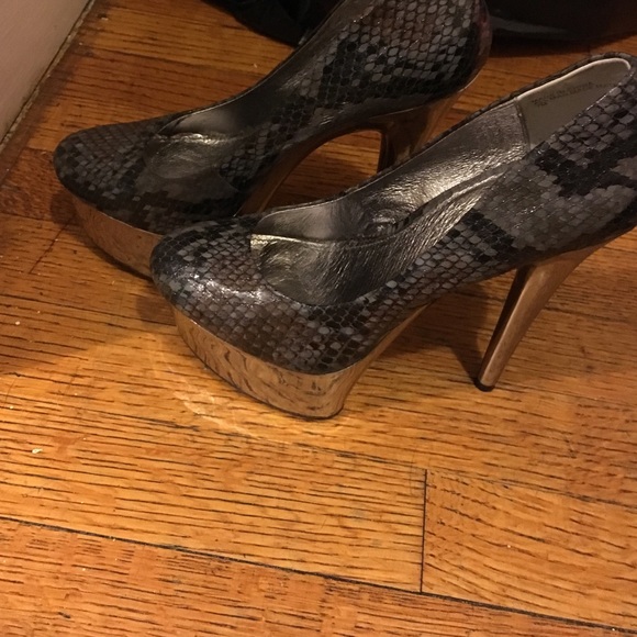 Platform metallic - Picture 1 of 1