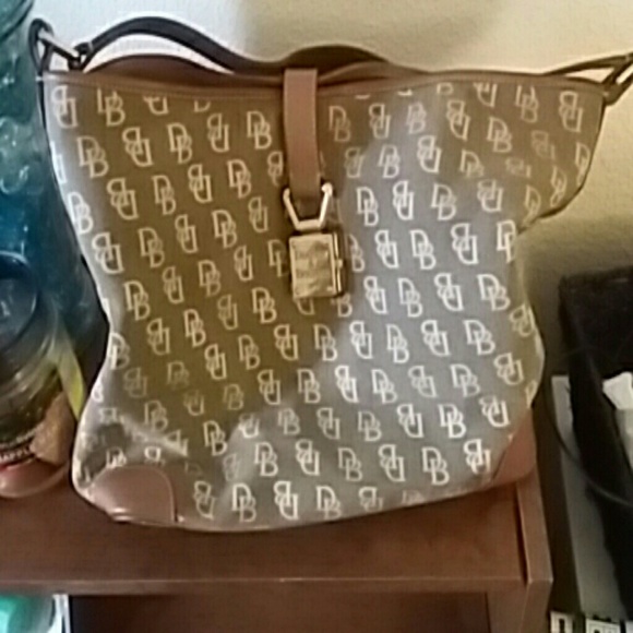 dooney and Bourke handbag