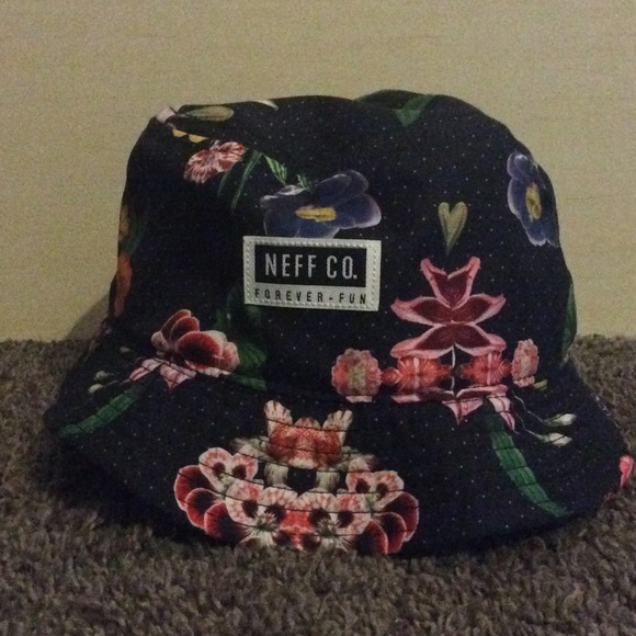 Neff Accessories - NEFF floral bucket hat