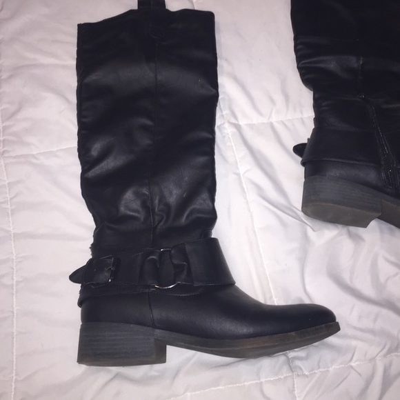 Black boots