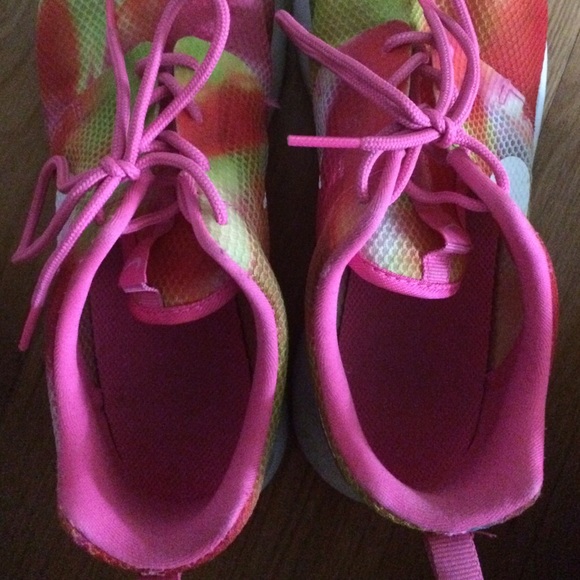 Nike roshes - Picture 3 of 4