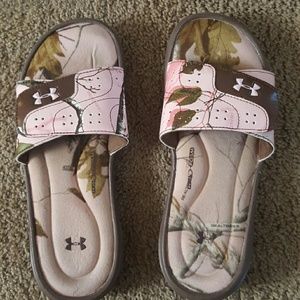 Cute pink camo Under Armour slip ons